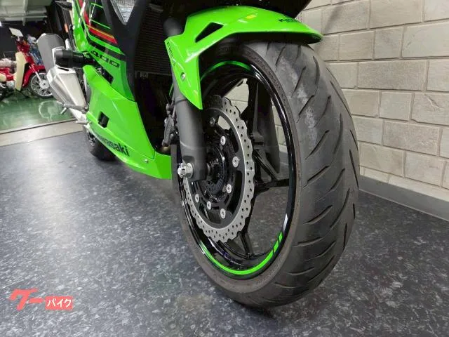 Kawasaki Ninja 400 KRT EG USB 2023 — миниатюра 4