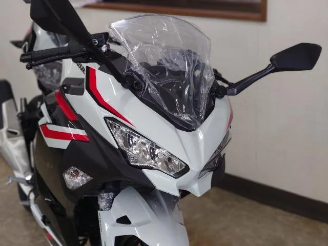 Kawasaki Ninja 400 2026 — миниатюра 2