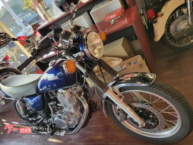 Yamaha SR400 2022 2022 — миниатюра 2