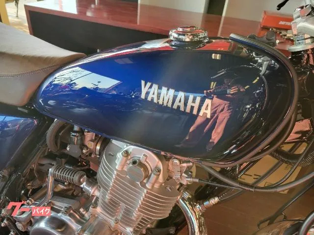 Yamaha SR400 2022 2022 — миниатюра 3
