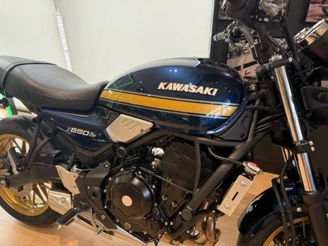 Kawasaki Z650RS ETC 3 2026 — миниатюра 3