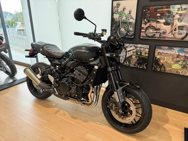 Kawasaki Z900RS Black Ball Edition 2026 — миниатюра 2