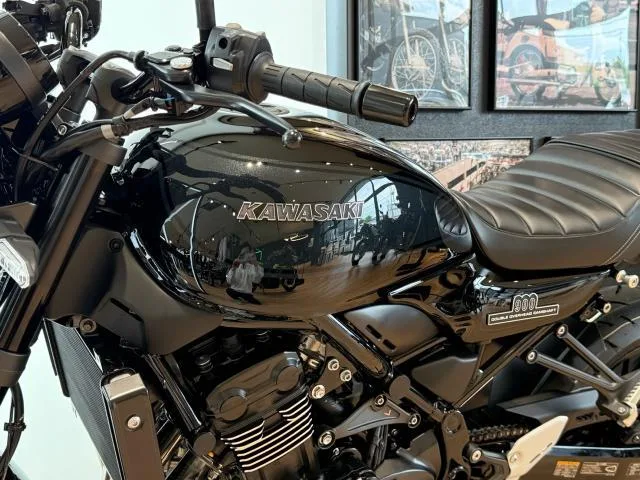 Kawasaki Z900RS Black Ball Edition 2026 — миниатюра 5