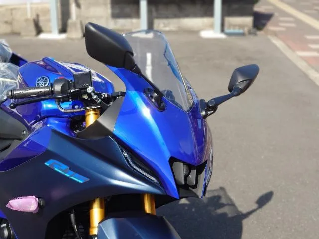 Yamaha YZF-R15 2025 — миниатюра 2