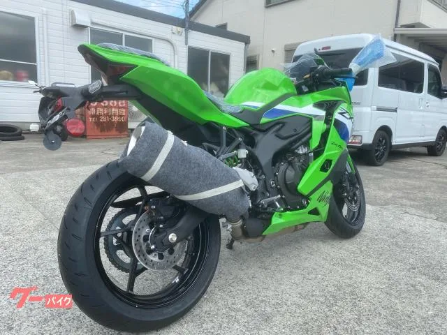 Kawasaki Ninja ZX-4RR 2026 — миниатюра 3