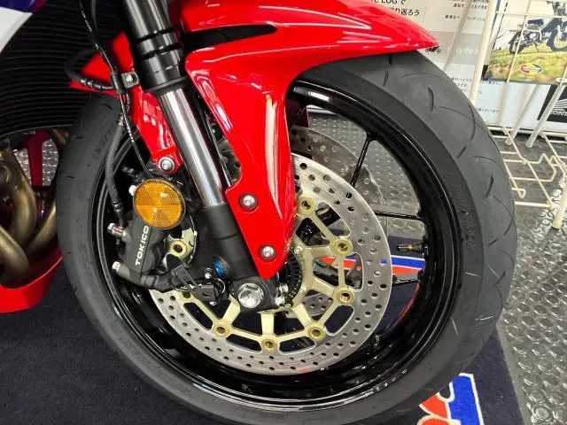Honda CBR600RR 2025 — миниатюра 4