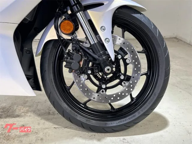 Yamaha YZF-R3ABS 2 2025 — миниатюра 3