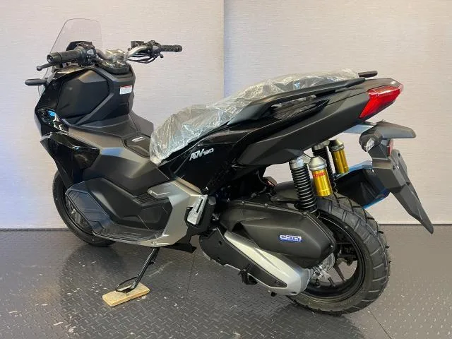 Honda ADV160 8BK-KF54 2025 — миниатюра 2