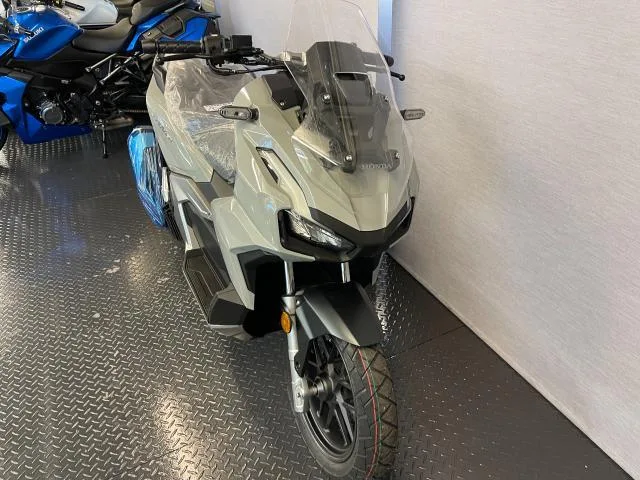 Honda ADV160 8BK-KF54 2025 — миниатюра 5