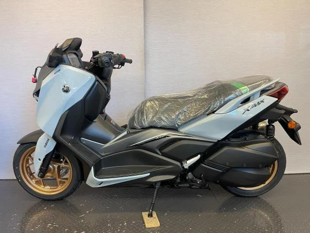 Yamaha X-MAX250 8BK-SGA8J 2 2025 — миниатюра 4