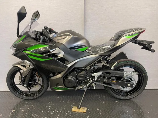 Kawasaki Ninja 4008BL-EX400L 2026 — миниатюра 4