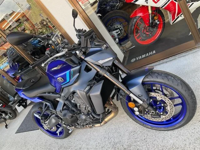 Yamaha MT-09 Y-AMT 2025 — миниатюра 2