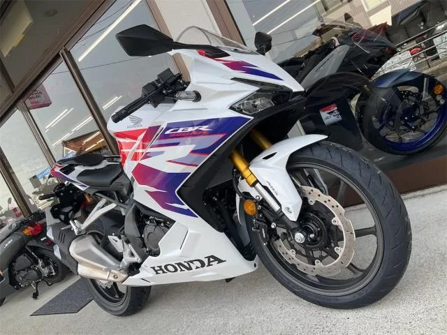 Honda CBR250RR 2025 — миниатюра 3