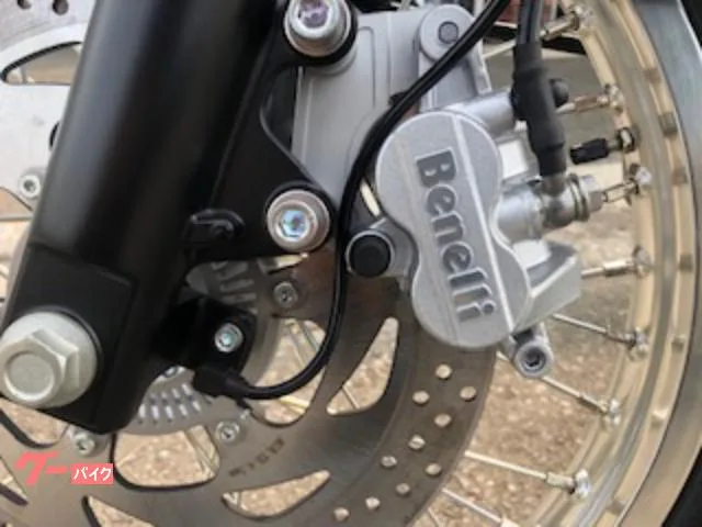 BENELLI 400 2024 — миниатюра 4