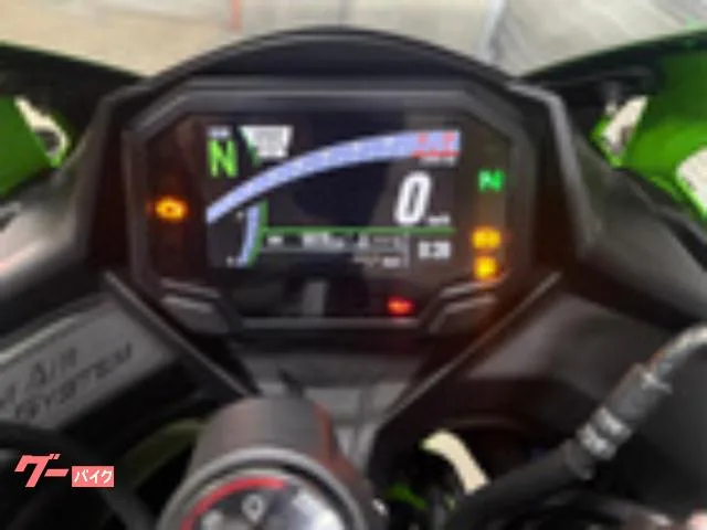 Kawasaki Ninja ZX-25R SE 2023 — миниатюра 2