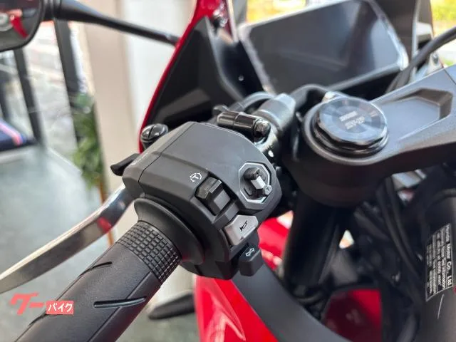 Honda CBR650R E-Clutch TFT 2025 — миниатюра 5