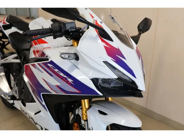 Honda CBR250RR 2025 2025 — миниатюра 2
