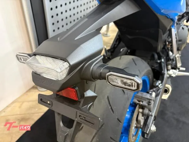 Suzuki GSX-8S 2023 — миниатюра 3
