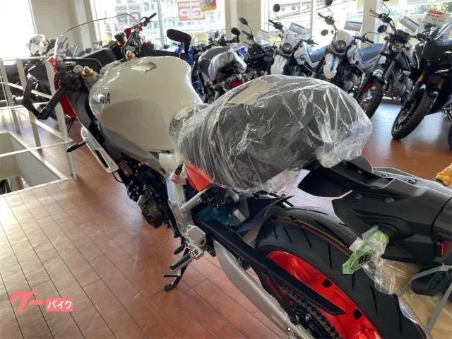 Yamaha XSR900GP 2024 2024 — миниатюра 3