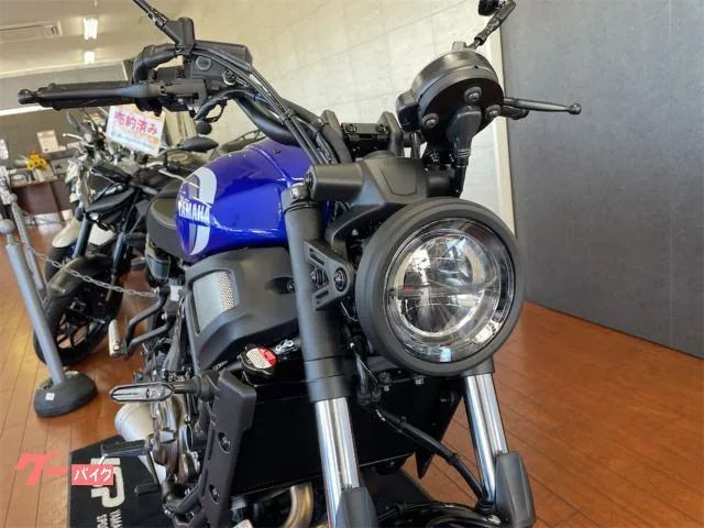 Yamaha XSR700 C 2024 — миниатюра 2