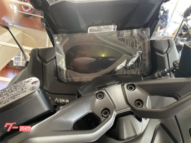 Yamaha TMAX560 25th Anniversary ABS 2026 — миниатюра 5