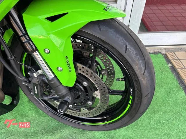 Kawasaki Ninja ZX-4RR ETC USB 2025 — миниатюра 2