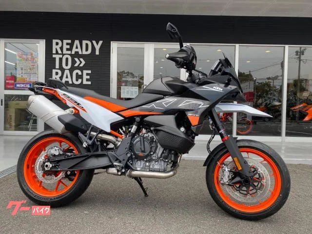 KTM 890SMT 2023 — фото 1, купить с доставкой в Москву