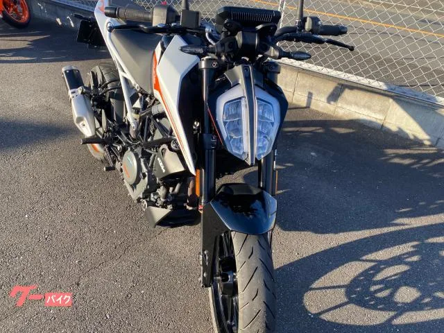 KTM 390 2022 — миниатюра 2