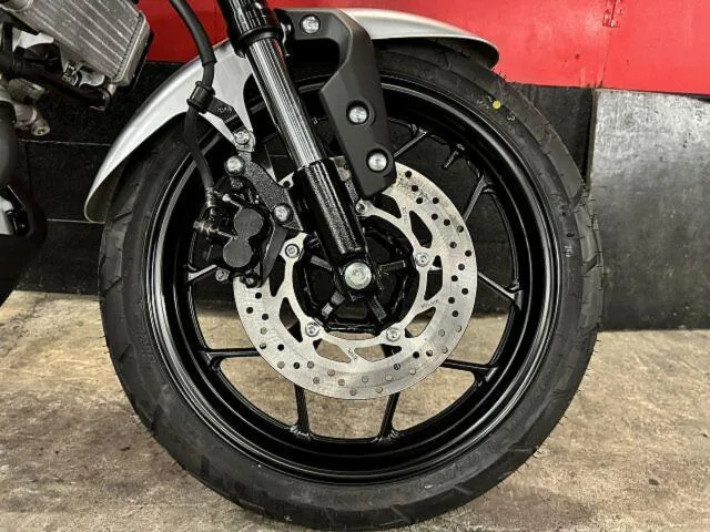 Yamaha XSR155 LED 1 2025 — миниатюра 5