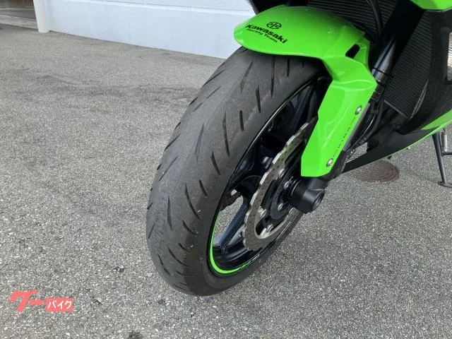 Kawasaki Ninja ZX-6R KRT ETC USB 2023 — миниатюра 3
