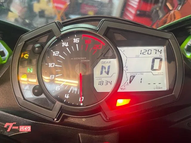 Kawasaki Ninja ZX-25R SE 2022 — миниатюра 3