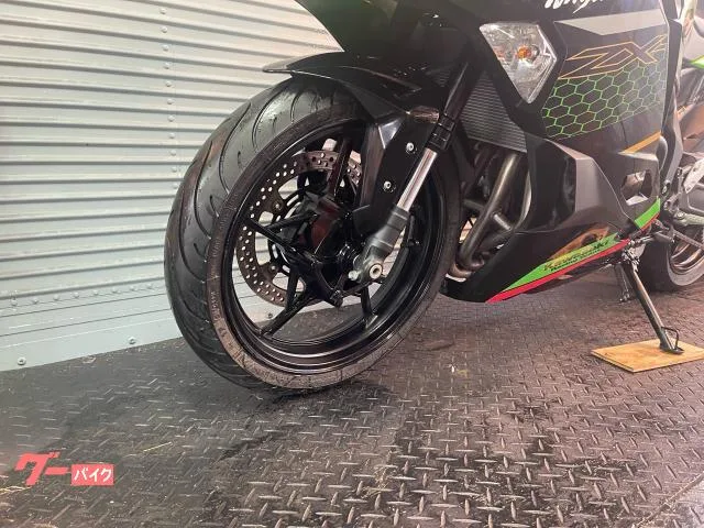 Kawasaki Ninja ZX-25R SE 2022 — миниатюра 4