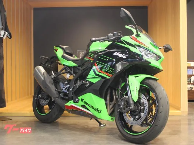 Kawasaki Ninja ZX-4RR 2024 — фото 1, купить с доставкой в Москву