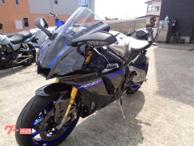 Yamaha YZF-R1M 2022 — миниатюра 3