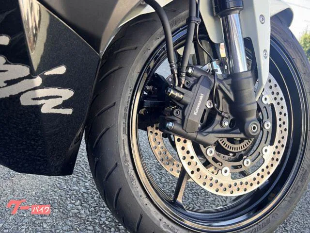 Kawasaki Ninja ZX-4R SE 2026 — миниатюра 4