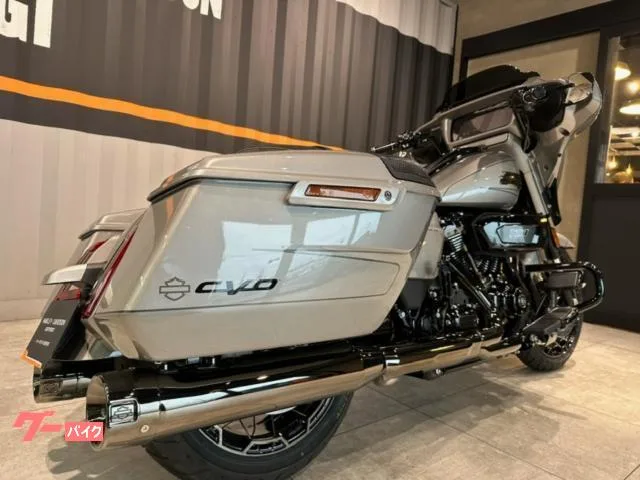 HARLEY-DAVIDSON CVO FLHXSE 2023 — миниатюра 5