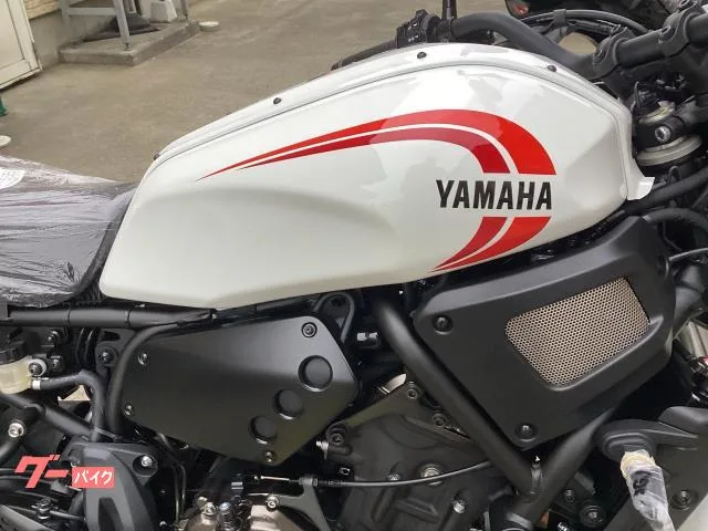 Yamaha XSR700 2026 — миниатюра 2