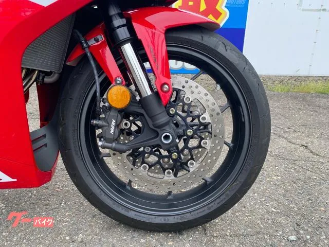 Honda CBR650R E-Clutch 2025 — миниатюра 5