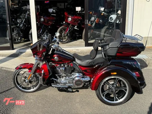 HARLEY-DAVIDSON CVO FLHTCUTGSE ETC PLAY 2022 — миниатюра 3