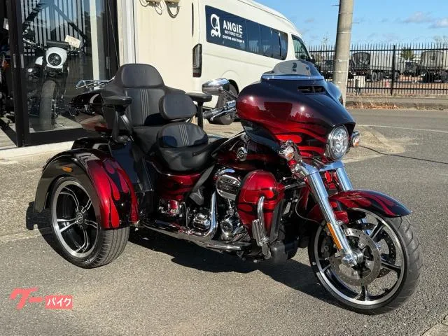 HARLEY-DAVIDSON CVO FLHTCUTGSE ETC PLAY 2022 — миниатюра 4