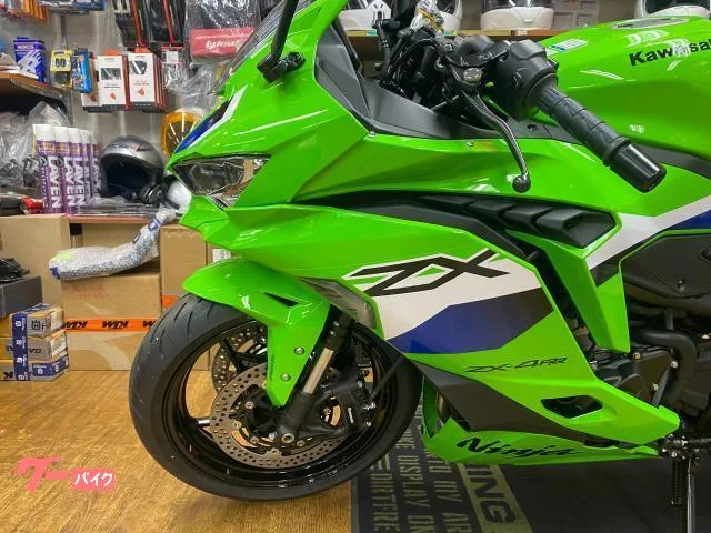 Kawasaki Ninja ZX-4RR MY26 2026 — миниатюра 4