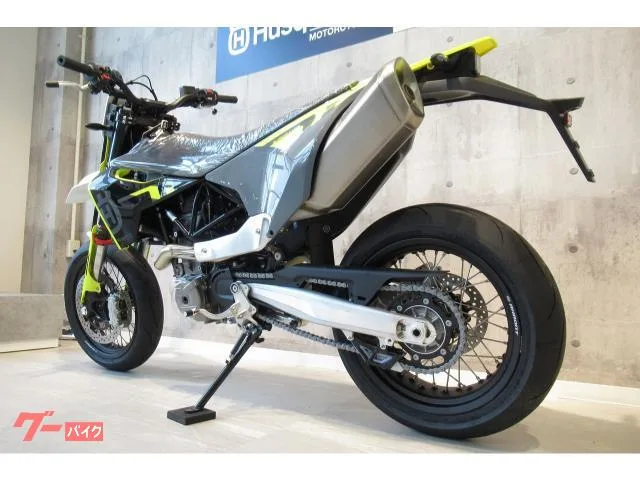 HUSQVARNA 701 2024 — миниатюра 5