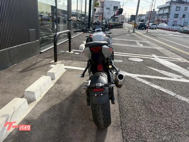 TRIUMPH 800 2026 — миниатюра 4