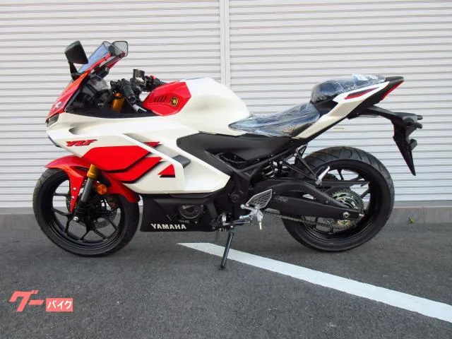 Yamaha YZF-R25 70th Anniversary Edition 2026 — миниатюра 5