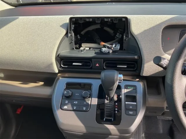 Honda FREED AIR 2024 — миниатюра 3
