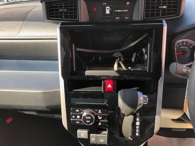 Toyota ROOMY CUSTOM G 2024 — миниатюра 4