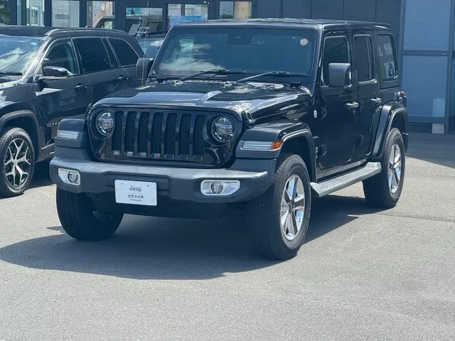 Chrysler Jeep JEEP WRANGLER UNLIMITED SAHARA 2022 — фото 1, купить с доставкой в Москву