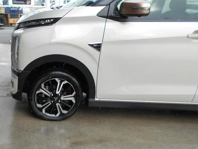 Mitsubishi EK X EV P 2022 — миниатюра 3