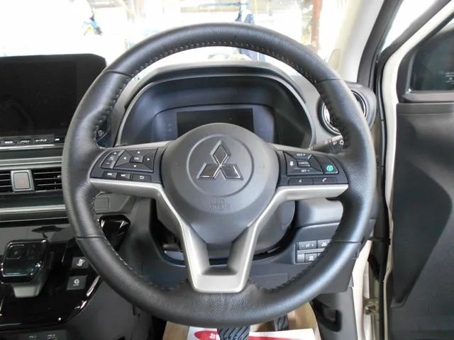 Mitsubishi EK X EV P 2022 — миниатюра 4