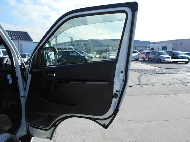 Toyota HIACE VAN SUPER GL DARK PRIME II 2023 — миниатюра 3